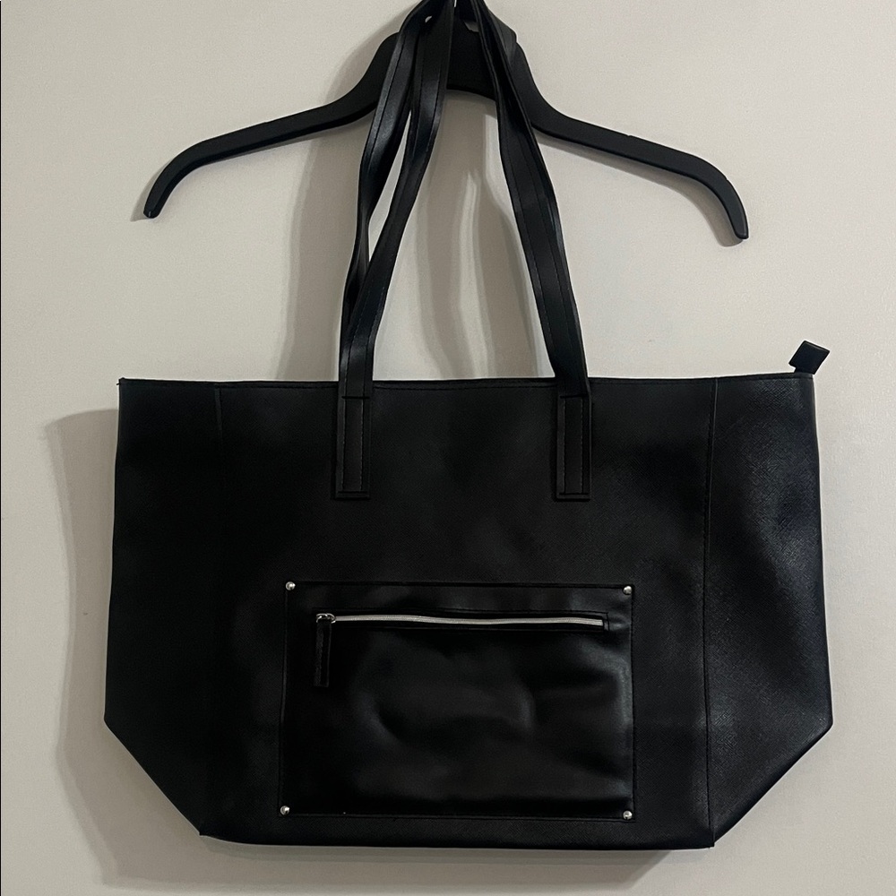 Bath and Body Works Women’s Elegant Black Tote Bag